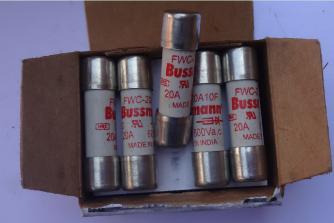 保险丝的电路?；ぷ饔?FWC-20A10F